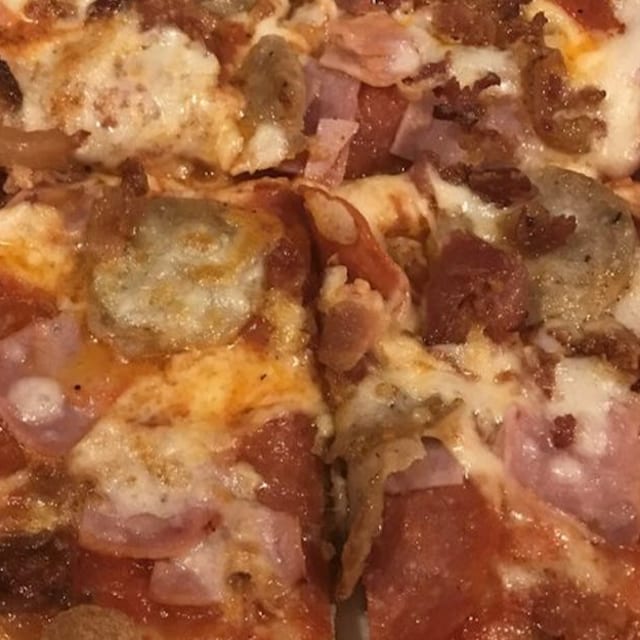 Meat Lovers Pizza (Large 16").